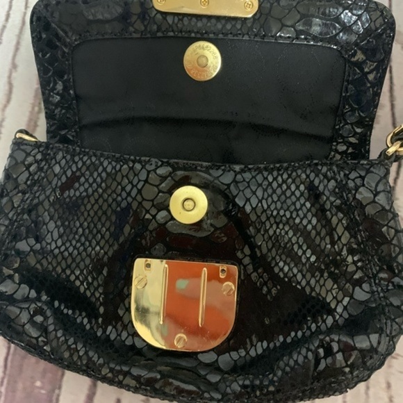 Michael Kors Black Sequin Gold Clutch Wristlet - Picture 4 of 7